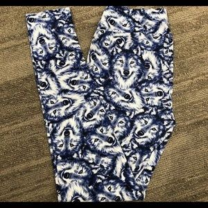 LulaRoe Wolves Leggings